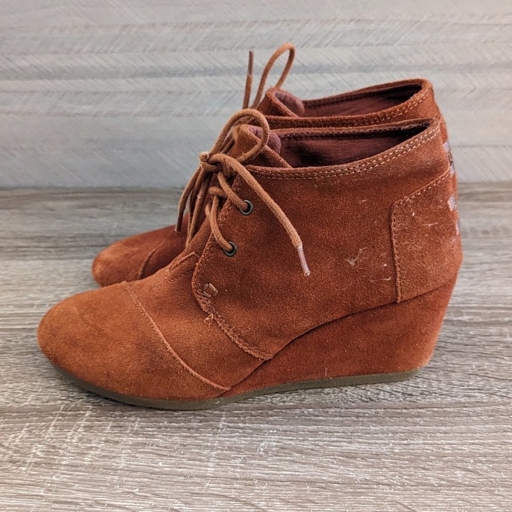 TOMS Kala Desert Ankle Cognac Suede Wedge Bootie Size 7